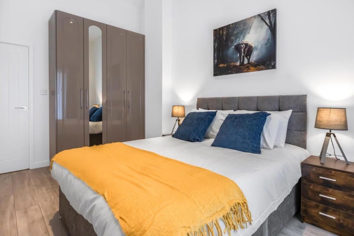 Lovely 1 Bedroom Apartment In Central ووكينغ المظهر الخارجي الصورة
