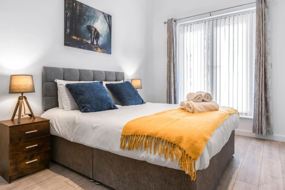 Lovely 1 Bedroom Apartment In Central ووكينغ المظهر الخارجي الصورة